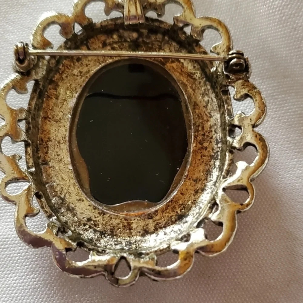 Vintage Black Glass brooch/ pendant‎ - Picture 2 of 7